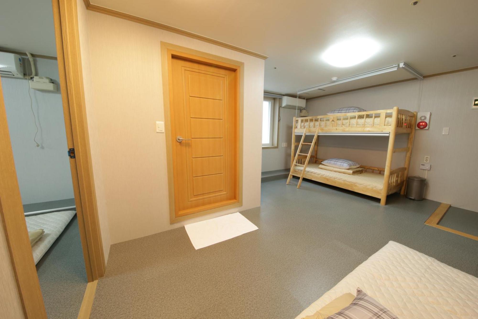 Hostel Mihojae Пусан Номер фото